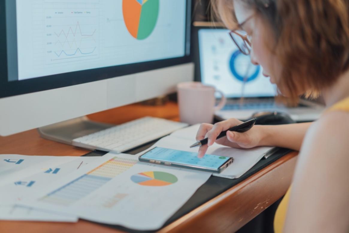 Webdesign Arbeitsplatz mit modernen Tools